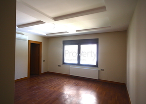 شقة باربع غرف نوم في أنطاليا ضمن مجمع سكني فاخر 