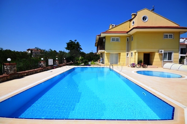 فيلا رائعة على شاطئ المتوسط في فيتهية