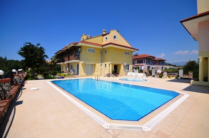 فيلا رائعة على شاطئ المتوسط في فيتهية