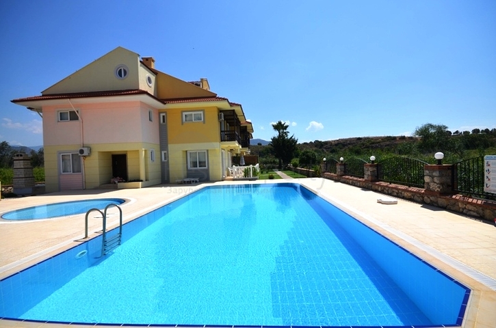 فيلا رائعة على شاطئ المتوسط في فيتهية