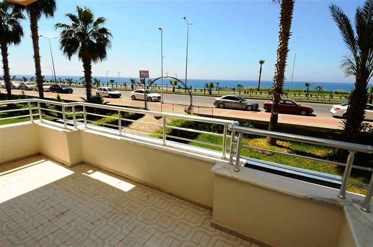 شقة بغرفتين نوم على الخط الاول للبحر في ماهموت لار /ألانيا