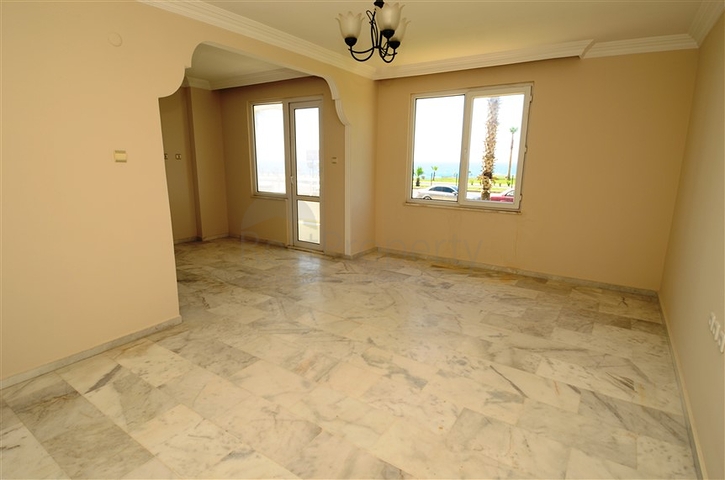 شقة بغرفتين نوم على الخط الاول للبحر في ماهموت لار /ألانيا