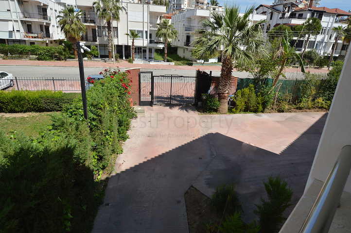 فيلا بست غرف نوم قريبة من شلالات دودين في لارا / أنطاليا