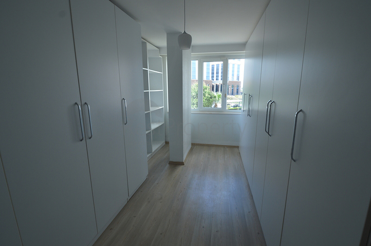 فيلا بست غرف نوم قريبة من شلالات دودين في لارا / أنطاليا