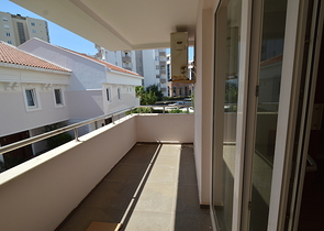 فيلا بست غرف نوم قريبة من شلالات دودين في لارا / أنطاليا