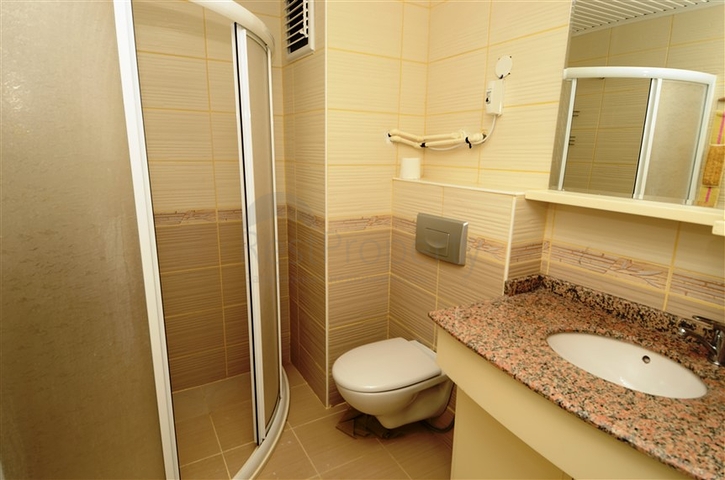 بينت هاوس باطلالة رائعة في ماهموت لار 