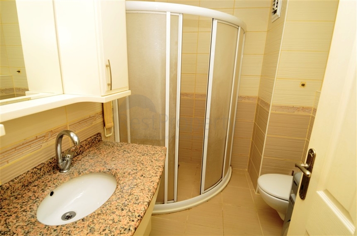 بينت هاوس باطلالة رائعة في ماهموت لار 