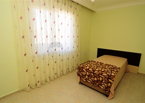 بينت هاوس باطلالة رائعة في ماهموت لار 