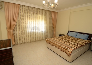 بينت هاوس باطلالة رائعة في ماهموت لار 