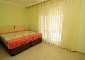 بينت هاوس باطلالة رائعة في ماهموت لار 