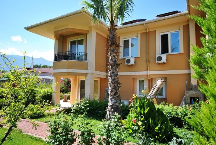 فيلا في وسط الطبيعة الساحرة باطلالة رائعة في كيمير