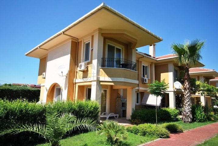 فيلا في وسط الطبيعة الساحرة باطلالة رائعة في كيمير