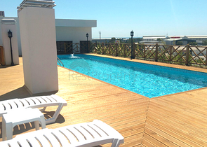 شقق بتصاميم مختلفة ضمن مجمع سكني عصري في أنطاليا