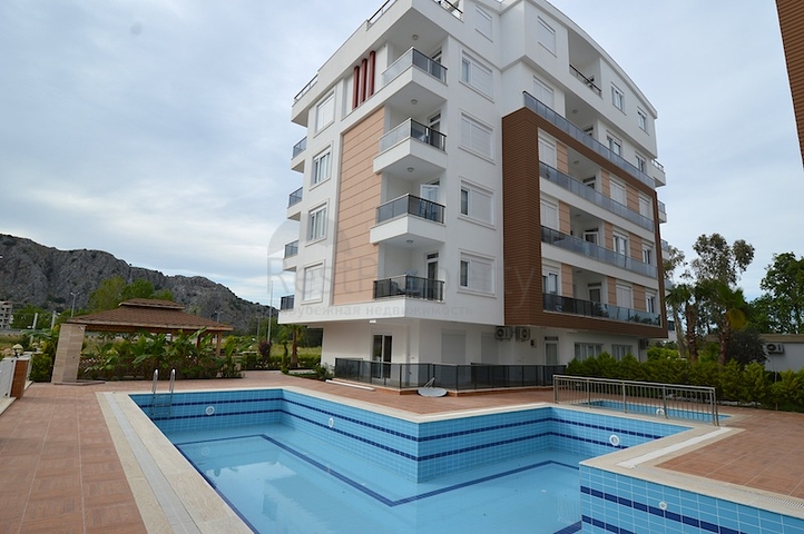 شقق مختلفة ضمن مجمع سكني حديث في انطاليا