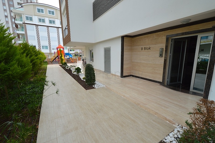 شقق مختلفة ضمن مجمع سكني حديث في انطاليا