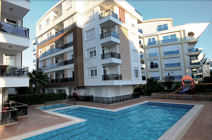 شقق مختلفة ضمن مجمع سكني حديث في انطاليا