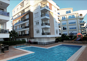 شقق مختلفة ضمن مجمع سكني حديث في انطاليا