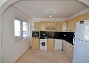 فيلا باطلالة بانورامية رائعة على شواطئ المتوسط في ألانيا / كاركي جاك