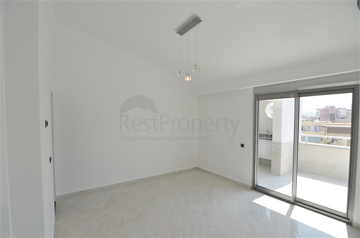 بينت هاوس في موقع مميز أوبا /الانيا