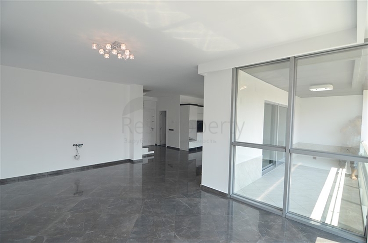 بينت هاوس في موقع مميز أوبا /الانيا