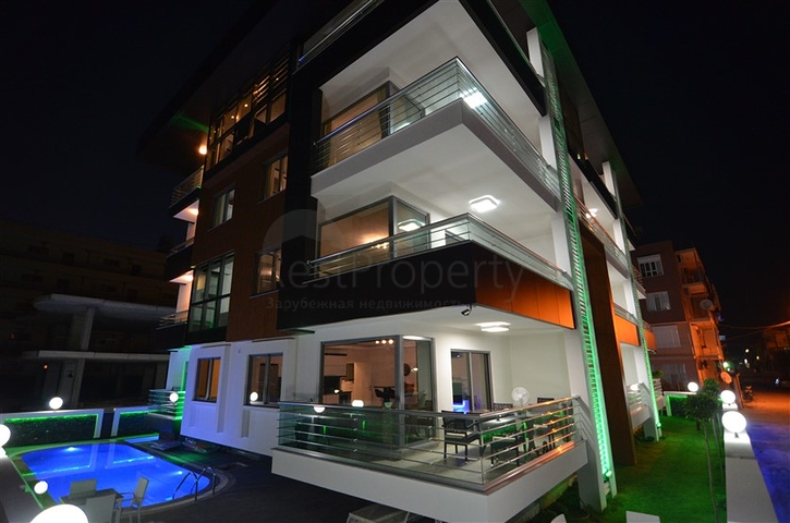 بينت هاوس في موقع مميز أوبا /الانيا