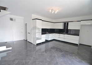 بينت هاوس في موقع مميز أوبا /الانيا