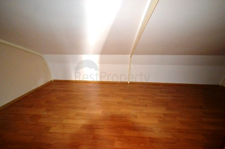 دوبلكس باطلالة بانورامية على البحر في أنطاليا