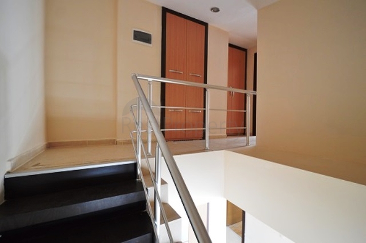 دوبلكس باطلالة بانورامية على البحر في أنطاليا