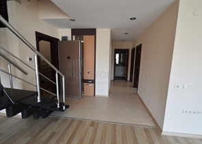 دوبلكس باطلالة بانورامية على البحر في أنطاليا