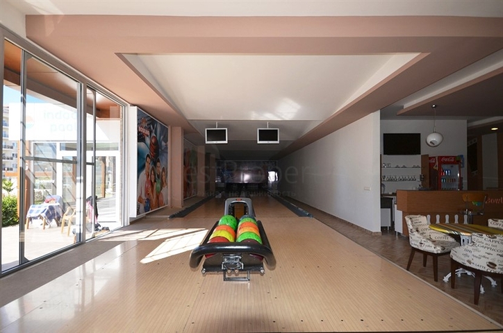 شقة ثلاث غرف و صالة في مجمع راقي في افسلار الانيا