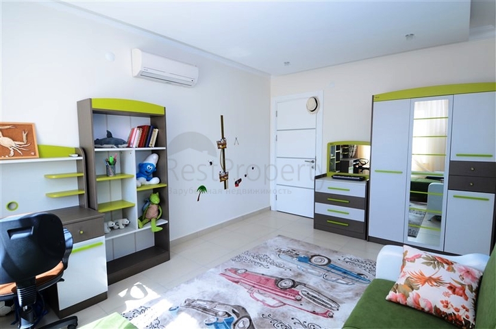 شقة ثلاث غرف و صالة في مجمع راقي في افسلار الانيا