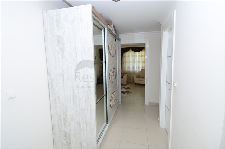 شقة ثلاث غرف و صالة في مجمع راقي في افسلار الانيا