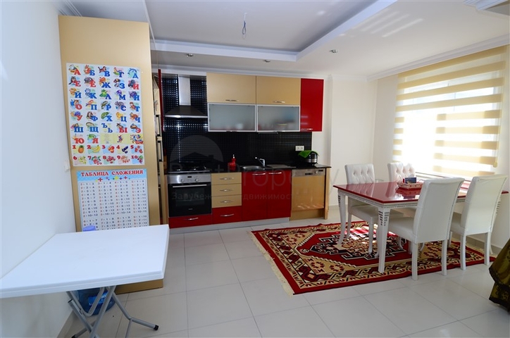 شقة ثلاث غرف و صالة في مجمع راقي في افسلار الانيا