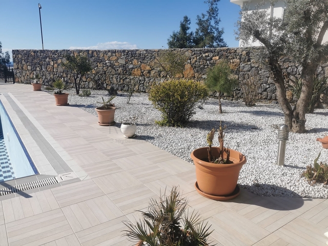 فيلا بموقع مميز في ألانيا /أوبا