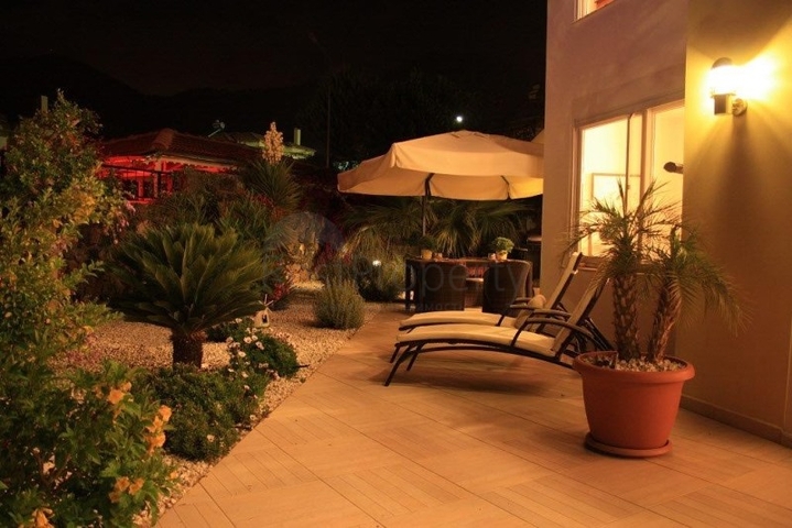 فيلا بموقع مميز في ألانيا /أوبا