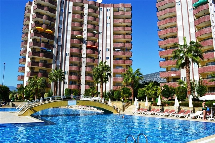 شقة ضمن مجمع سكني فاخر في ماهموت لار 