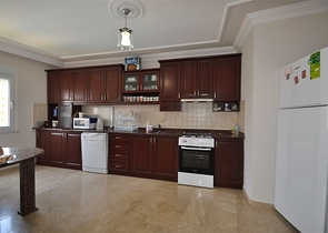 شقة ضمن مجمع سكني فاخر في ماهموت لار 