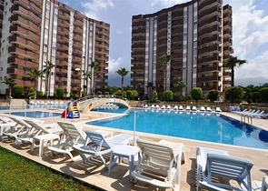 شقة ضمن مجمع سكني فاخر في ماهموت لار 