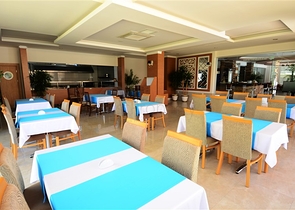 شقة للعطل في مجمع عصري في أفسللار 