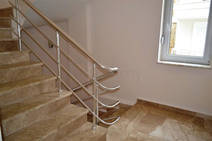 فيلا واسعة بسعر منخفض في قلب ألانيا