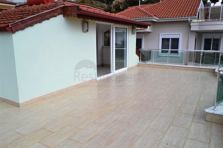 فيلا واسعة بسعر منخفض في قلب ألانيا