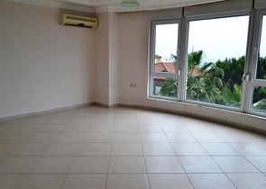 فيلا واسعة بسعر منخفض في قلب ألانيا