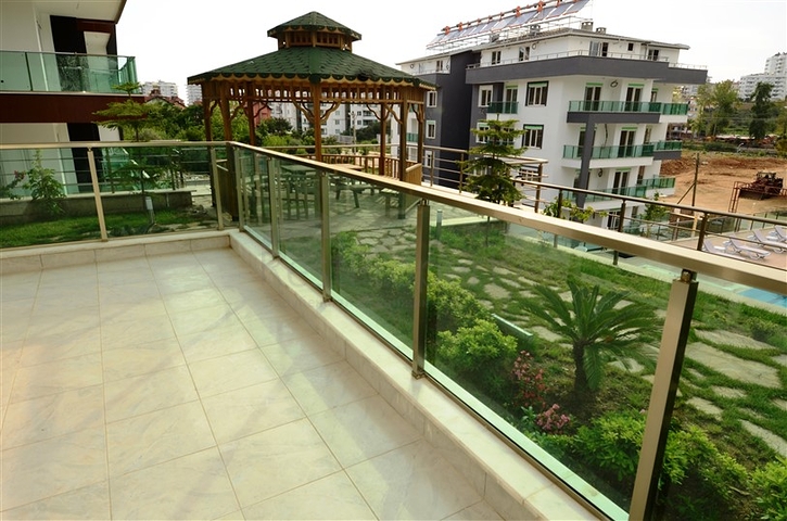 بينت هاوس باطلالة خلابة في كاستيل /ألانيا