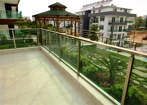 بينت هاوس باطلالة خلابة في كاستيل /ألانيا