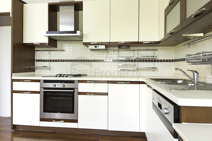 شقة بتخطيط 2+1 في حي كالجان من منطقة لارا – أنطاليا