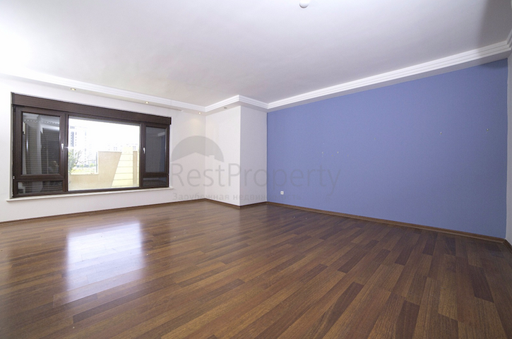 شقة بتخطيط 2+1 في حي كالجان من منطقة لارا – أنطاليا