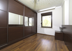 شقة بتخطيط 2+1 في حي كالجان من منطقة لارا – أنطاليا