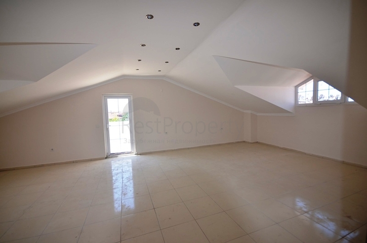 فيلا بتخطيط 6+1 بسعر مغري في منطقة فتحية