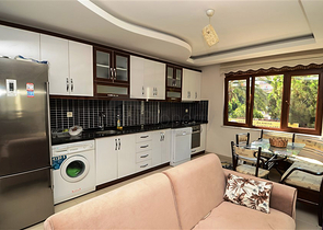 شقة مفروشة بغرفة نوم بسعر مغري في منطقة محمودلار – ألانيا