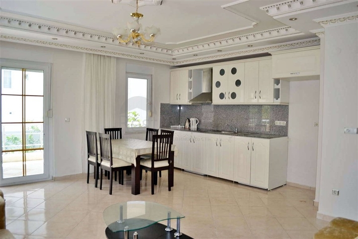 شقة مفروشة بتخطيط 2+1 في منطقة محمودلار – ألانيا